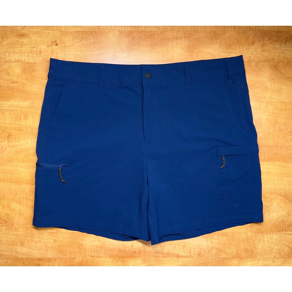 Magellan Outdoors Fish Gear Mens XL Blue Water Repellent Fishing Cargo Shorts
